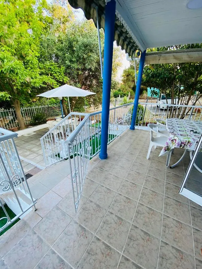 Koker'S Place Thessaloniki 0*,